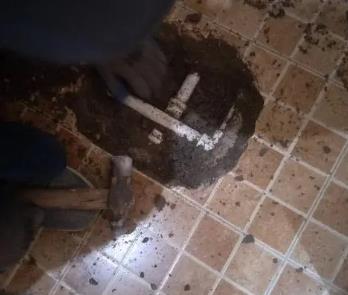 托里卫生间漏水维修公司为您分享下卫生间渗水如何处理及注意事项